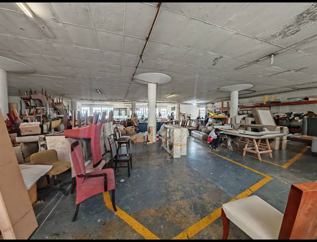 1,850M² WAREHOUSE FOR SALE IN BOOYSENS RESERVE